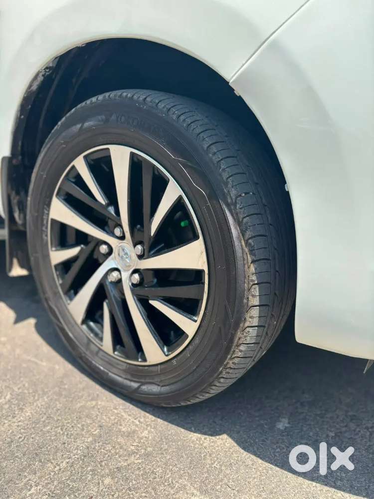 Toyota Innova Crysta 2.4 2021
