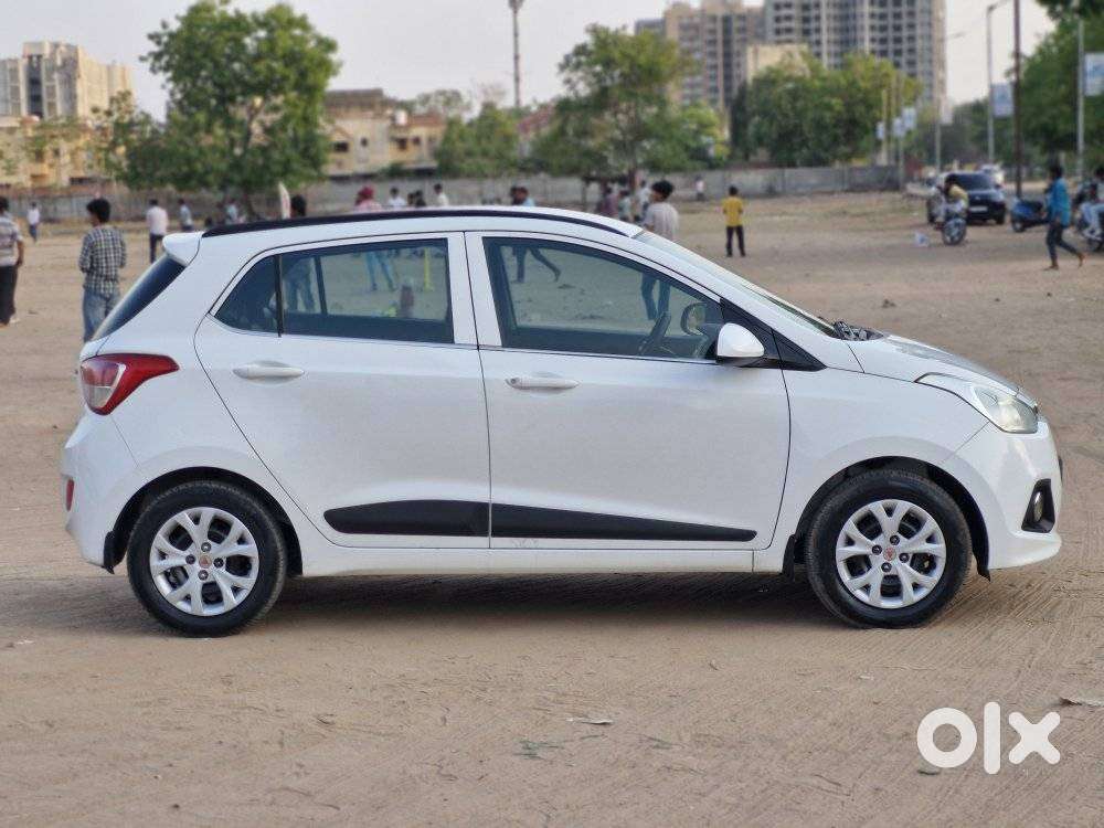 Hyundai Grand I10 2013-2016 Sportz, 2015, Cng & Hybrids