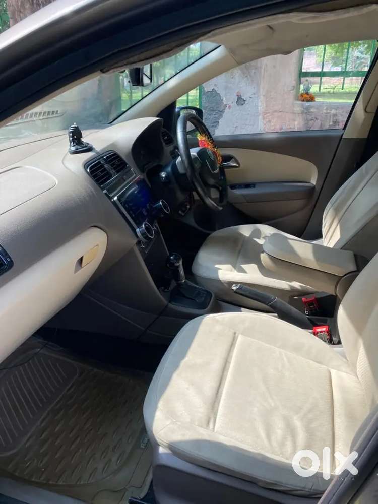 Skoda Rapid Automatic 2013 Petrol Mint Condition Car Silent Engine