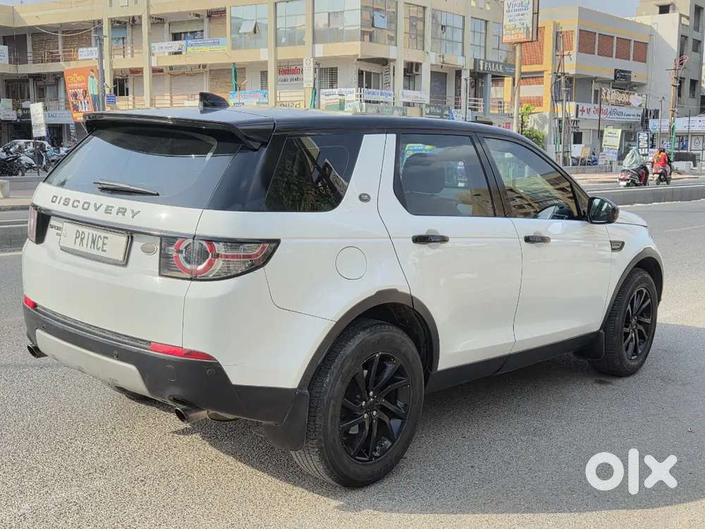 Land Rover Discovery 2017 Diesel 77000 Km Driven