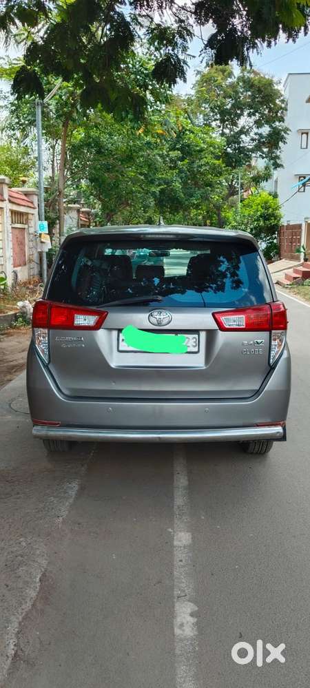 Toyota Innova Crysta 2.4 V 8 Str, 2017, Diesel