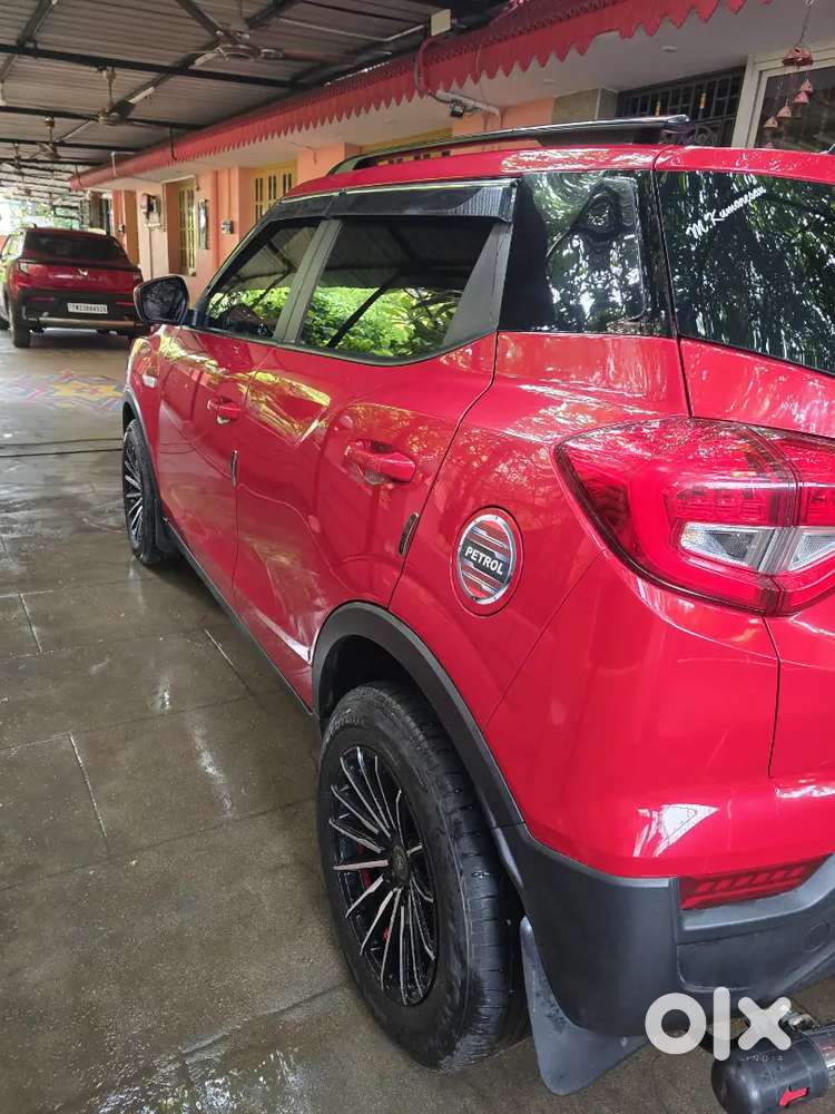 Mahindra Xuv300 2022 Petrol 45800 Km Driven