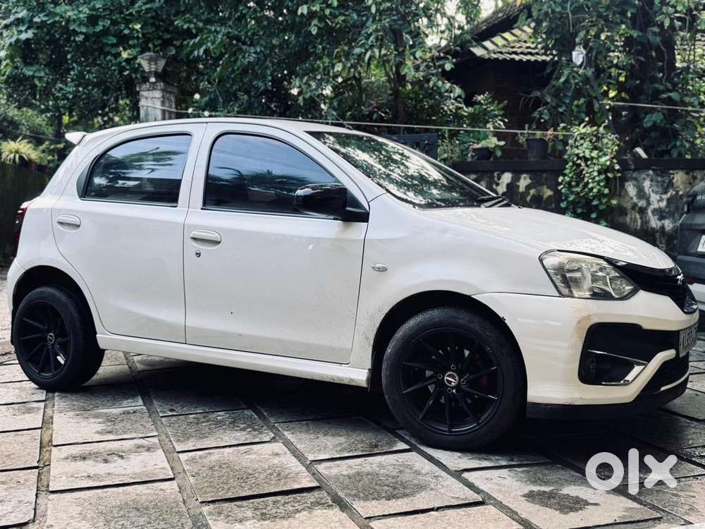 Toyota Etios Liva 2015 Diesel Well Maintained