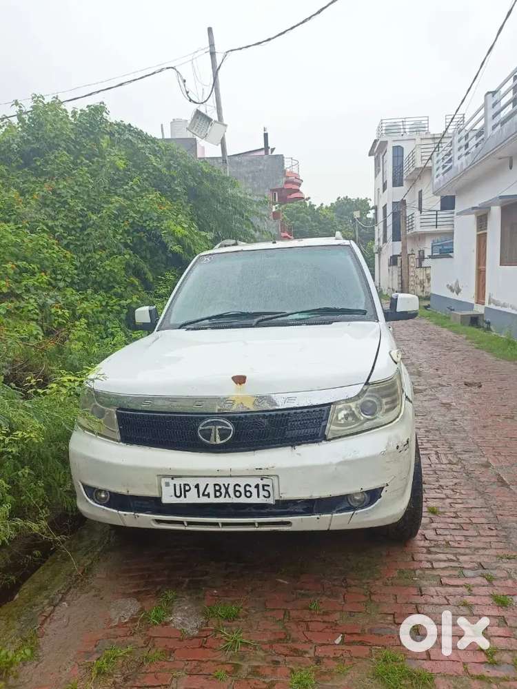Tata Safari Storme 2013 डीज़ल मैन्युअल