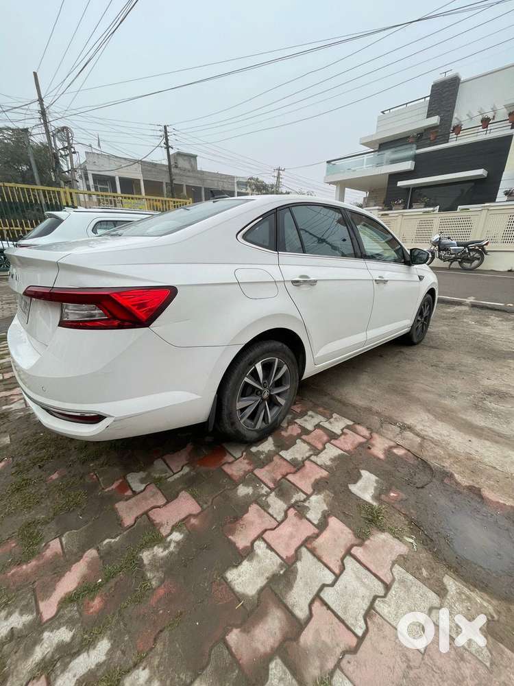 Skoda Slavia 1.5 Tsi Style At, 2023, Petrol