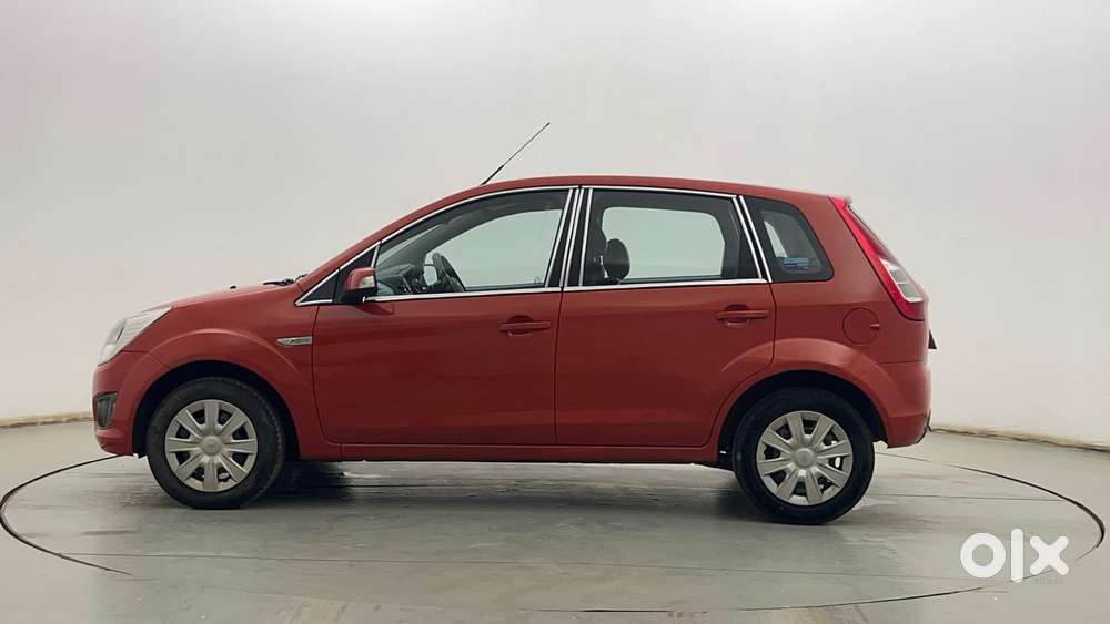 Ford Figo Petrol Zxi, 2015, Petrol