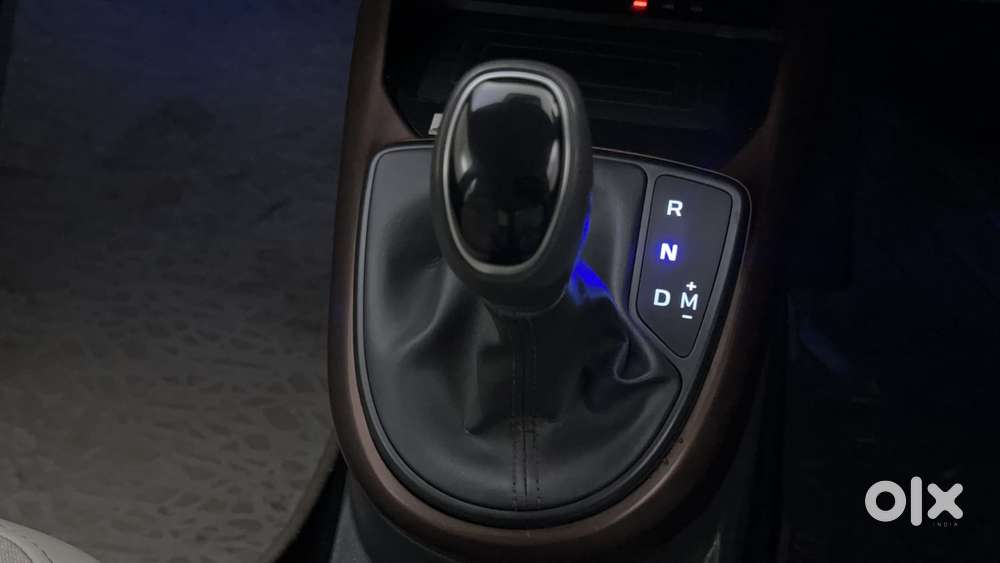 Hyundai Aura Sx 1.2 (o) Petrol, 2024, Petrol