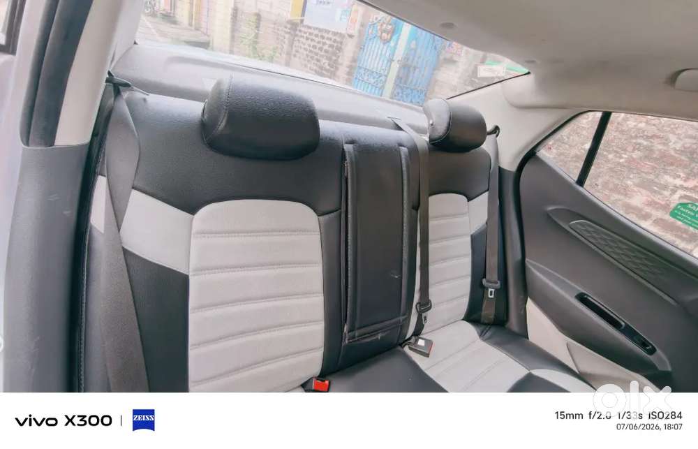 Hyundai Aura 2025 Kms