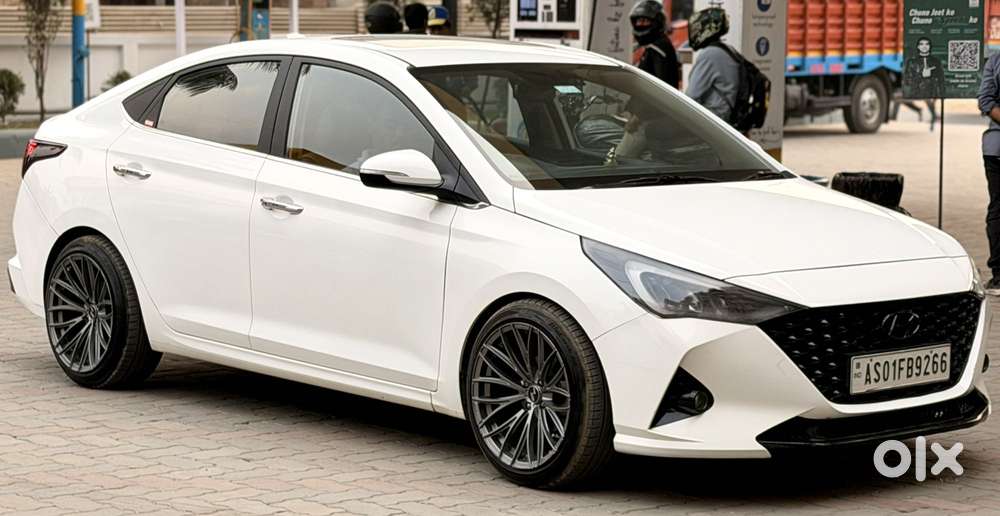 Hyundai Verna 1.5 Sx (o) Vtvt, 2022, Petrol