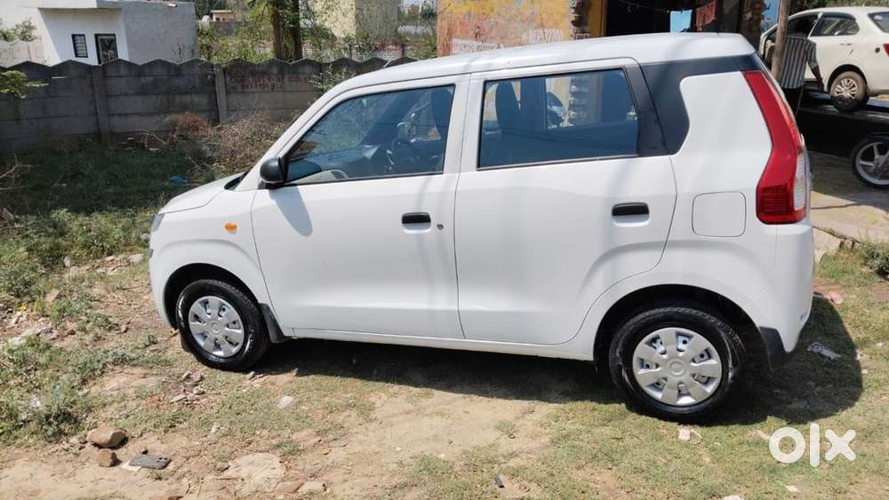 Maruti Suzuki Wagon R Petrol Manual 2025