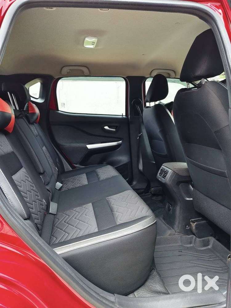 Nissan Magnite 1.0 Xv Premium Turbo Cvt, 2023, Petrol