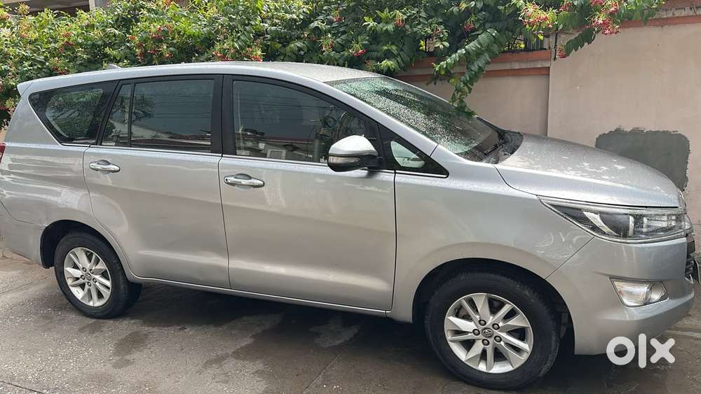 Toyota Innova Crysta 2.4 V, 2017, Diesel