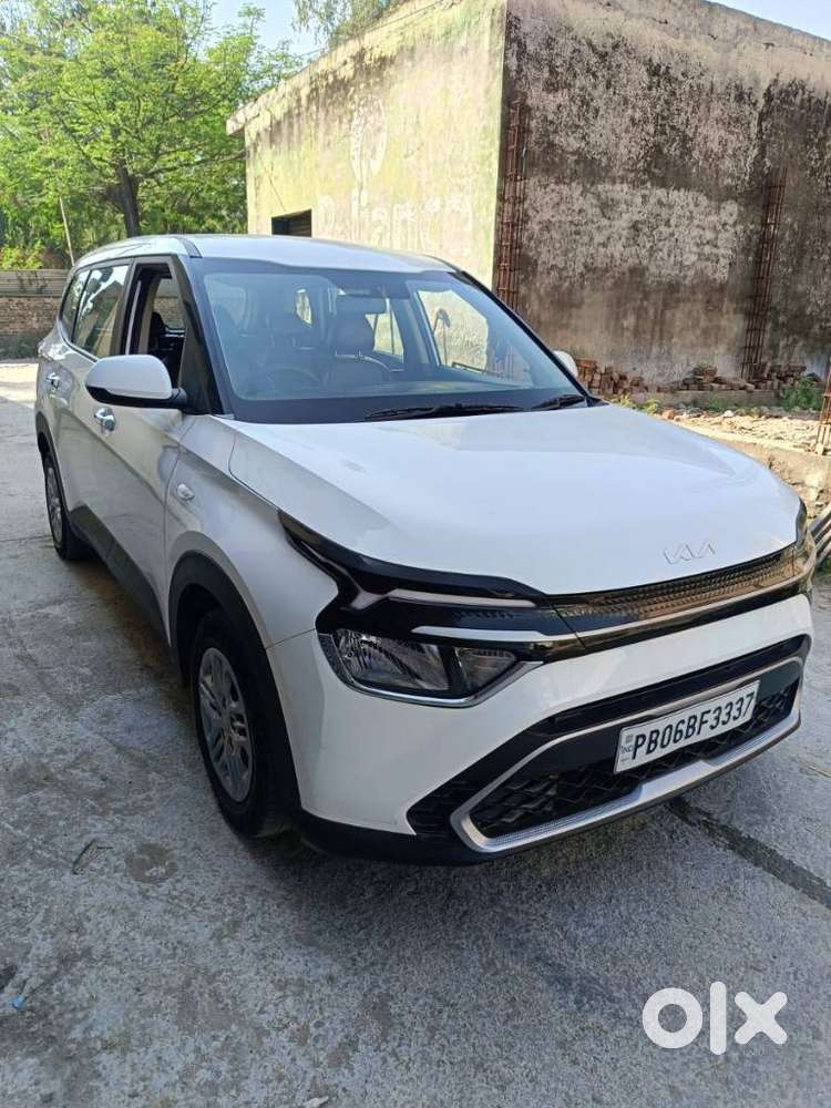 Kia Carens 1.4 Premium 7 Str, 2023, Petrol