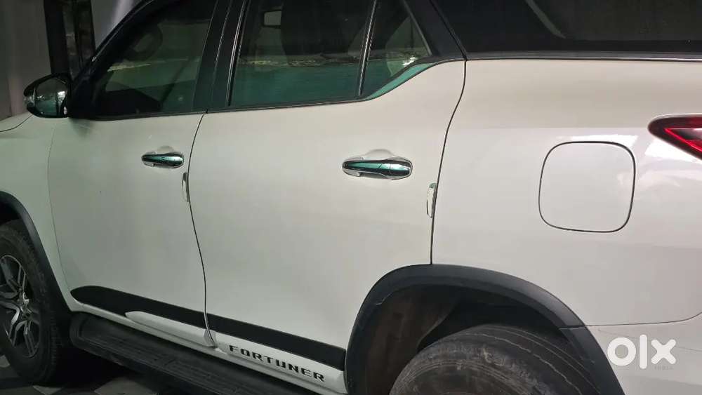 Excellent Condition. No Clams.