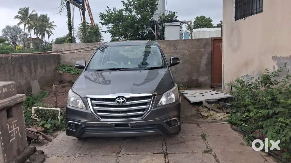 Toyota Innova Diesel 2012 Suv