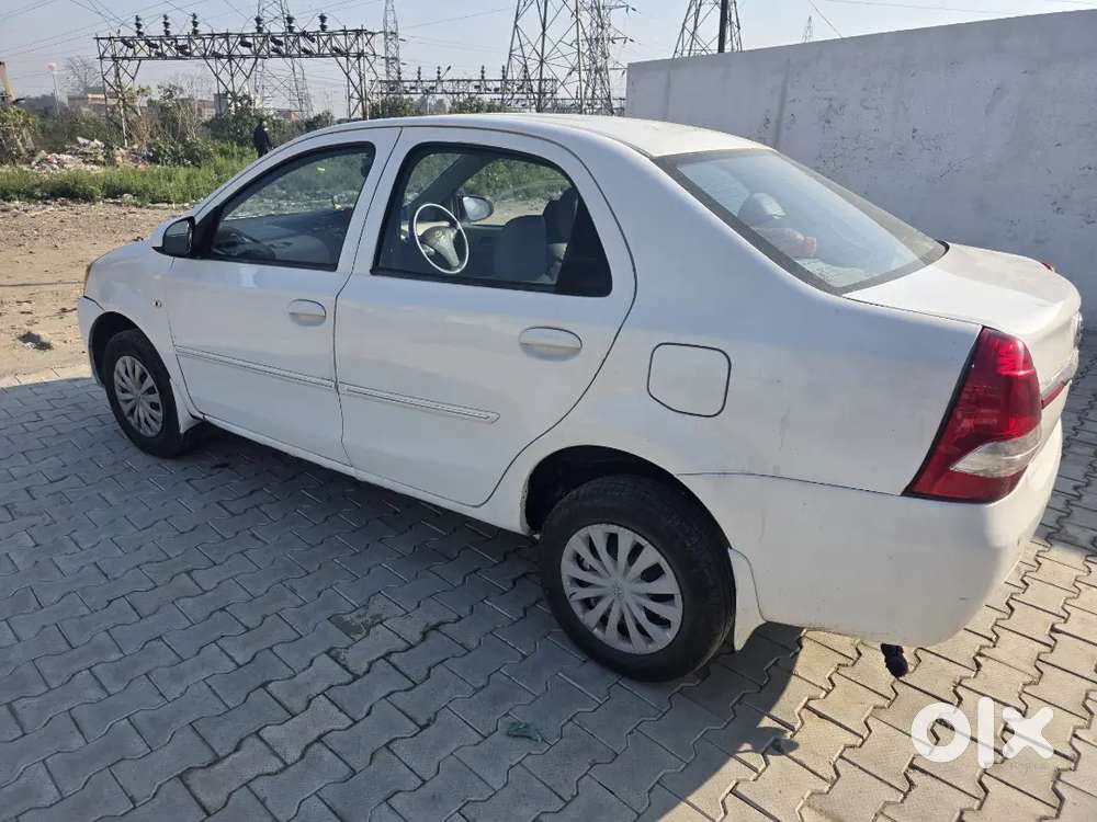 Toyota Etios 2015 Diesel Well Maintained On Company Service Record