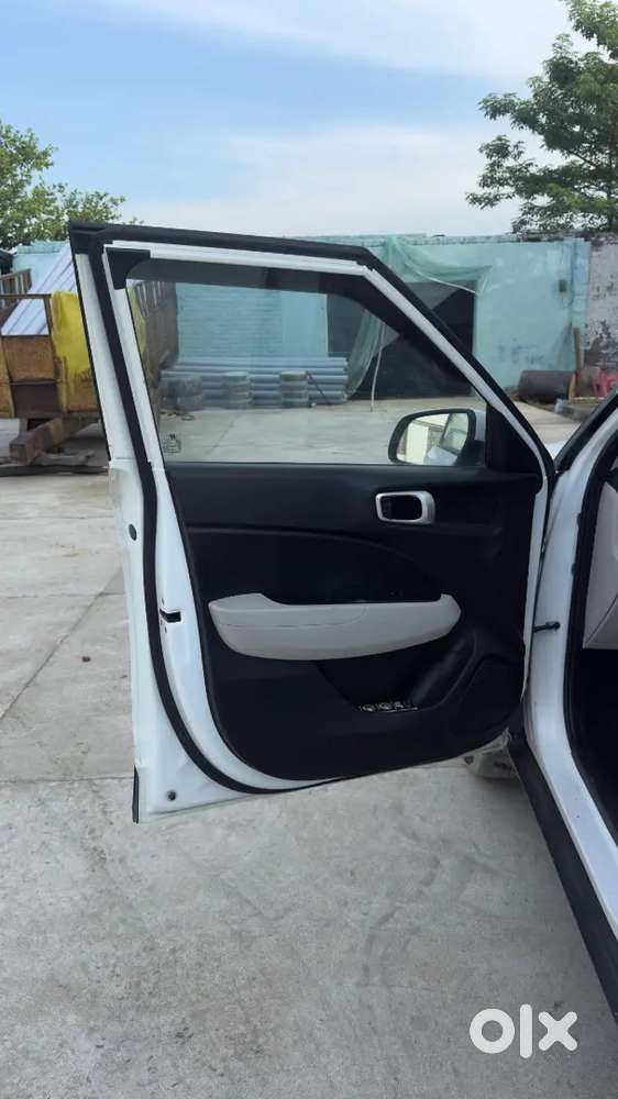 Hyundai Venue 1.2 S 2022 Petrol