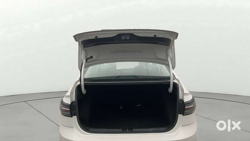 Volkswagen Virtus 1.0 Topline Tsi At, 2023, Petrol