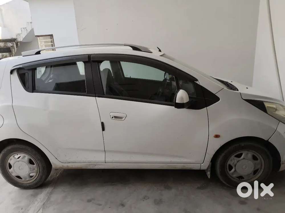 Chevrolet Beat Lt                     Rs 70,000