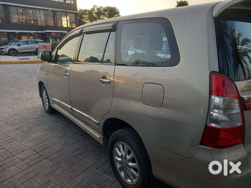 Toyota Innova 2.5 Z Diesel 7 Seater, 2014, Diesel