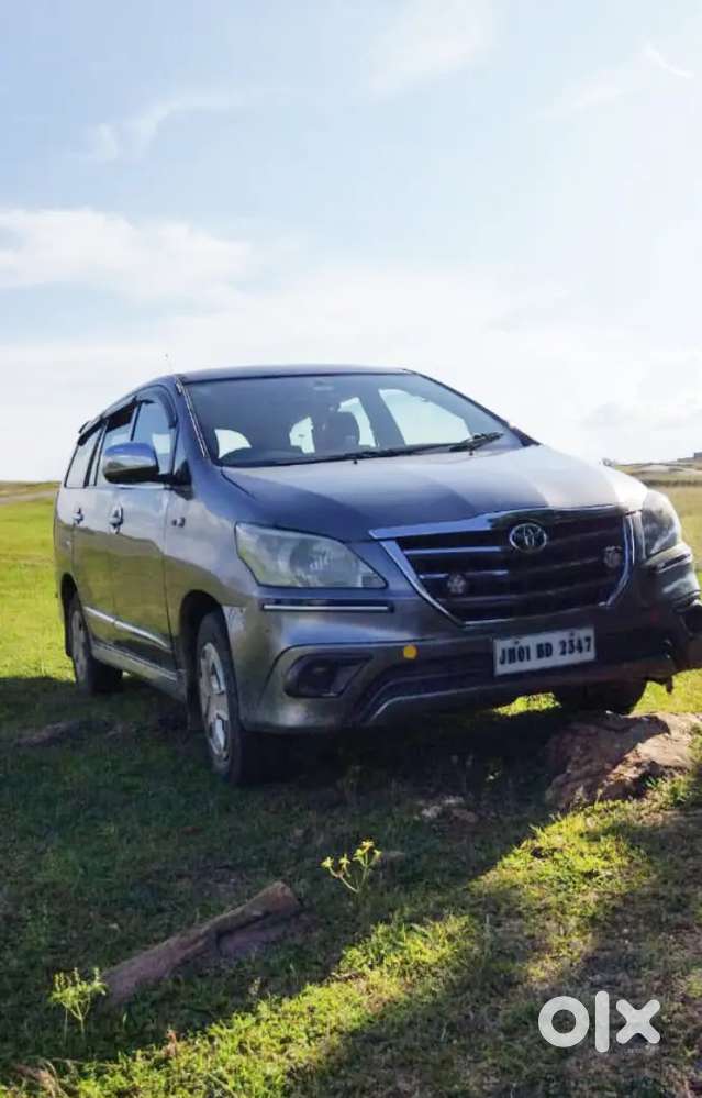 Toyota Innova 2014 Diesel 194300 Km Driven