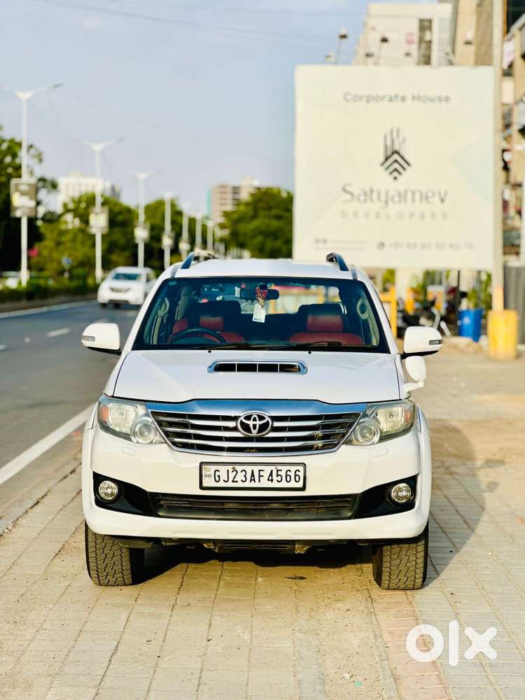 Toyota Fortuner 3.0 4x4 Manual, 2012, Diesel