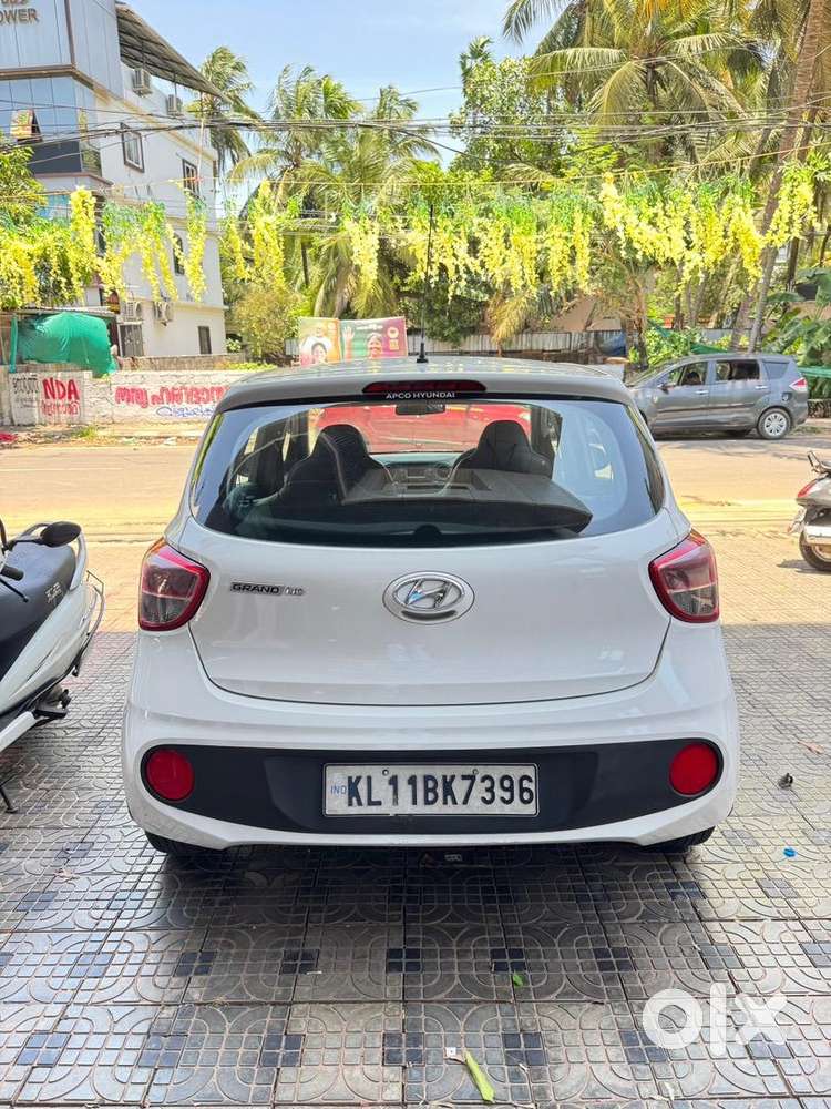 Hyundai Grand I10 2018 Diesel Well Maintained