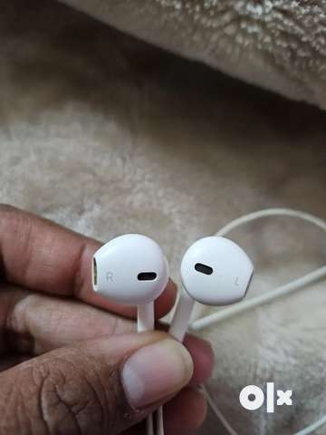 Iphone 7 plus online original headphone