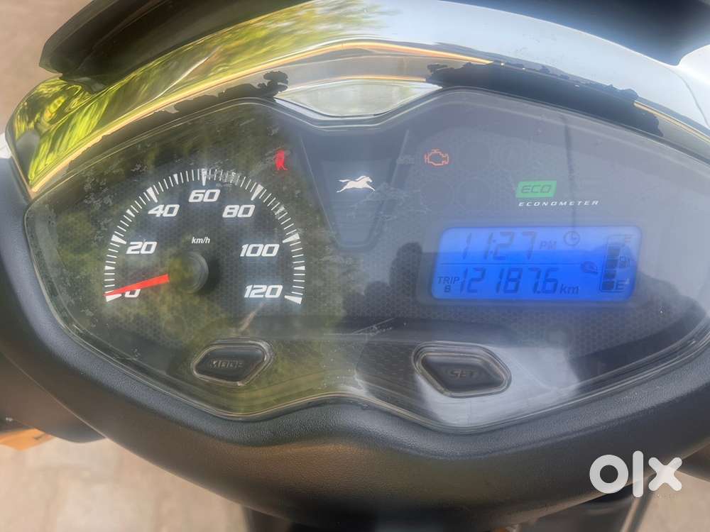 Mahindra Xuv500 Diesel 2016, October