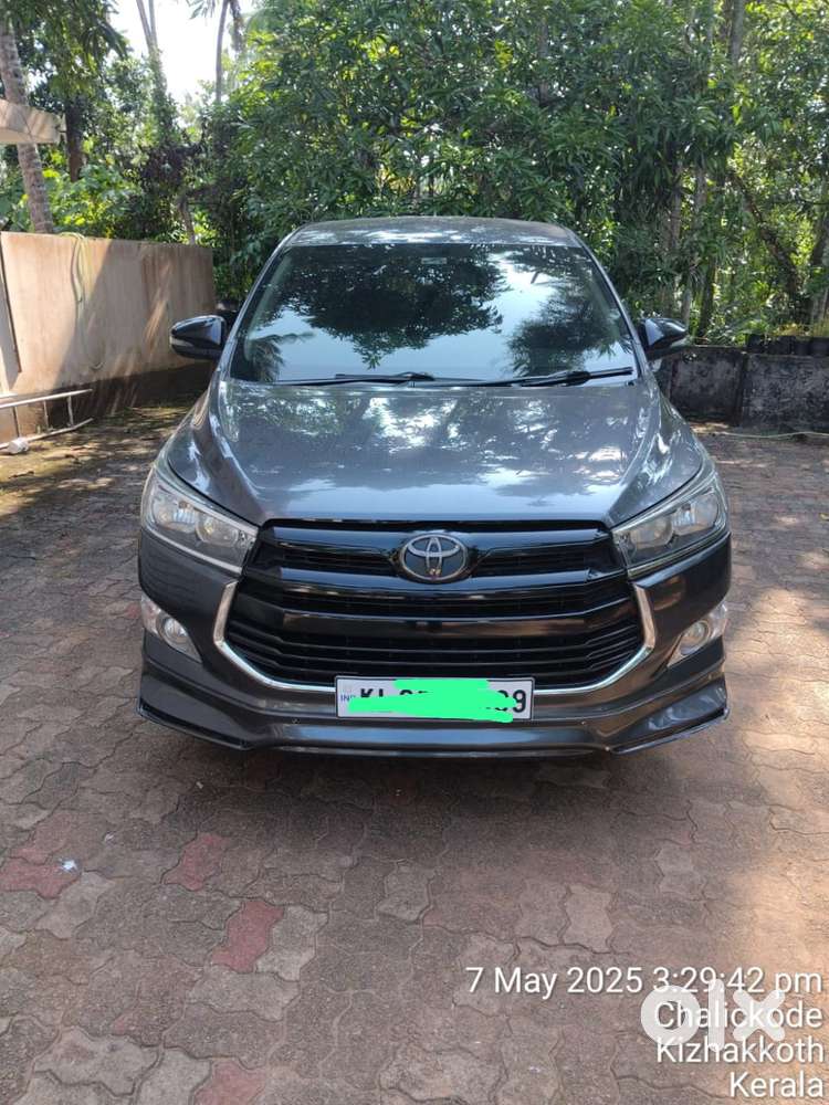 Toyota Innova Crysta 2.7 Gx At 8s, 2016, Diesel