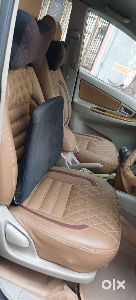 Toyota Innova 2.5 G (diesel) 8 Seater, 2011, Diesel