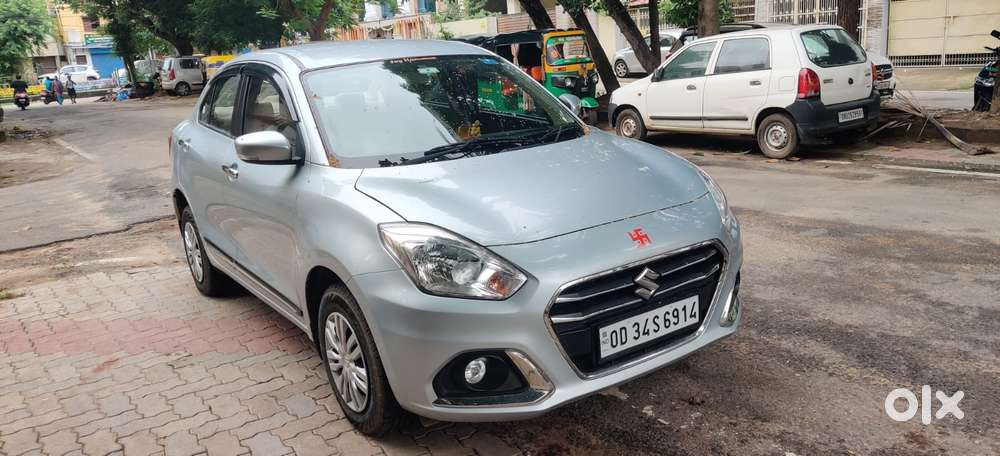 Maruti Suzuki Dzire 1.2 Vxi, 2023, Petrol
