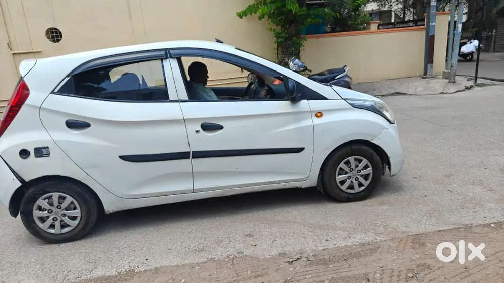 Hyundai Eon 2016 Lpg Well Maintained