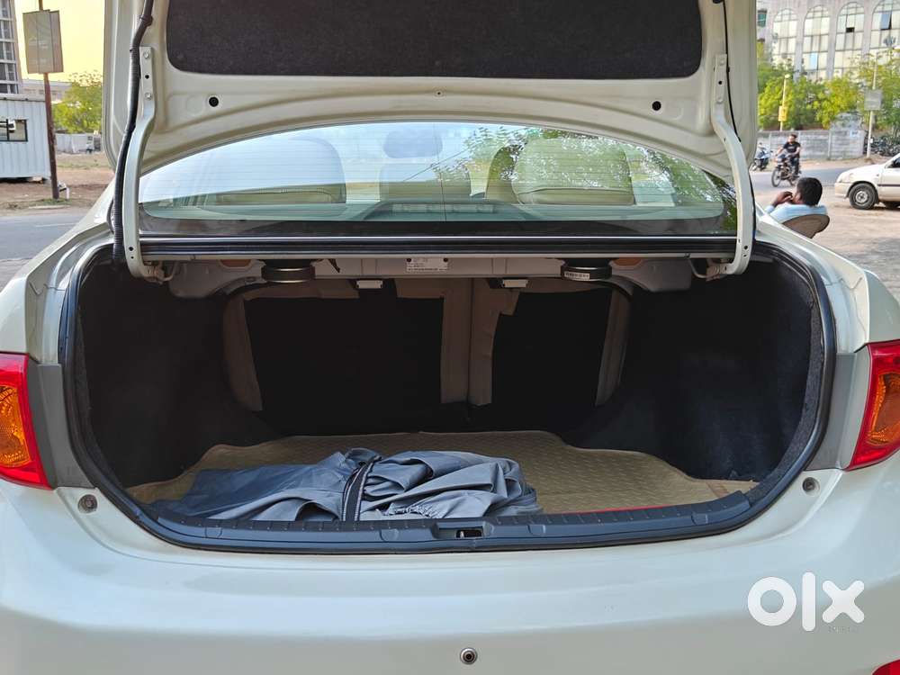 Toyota Corolla Altis G, 2011, Petrol