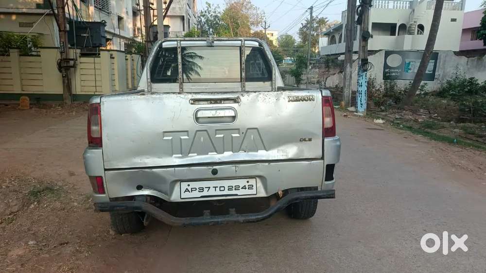 Tata Xenon 2015