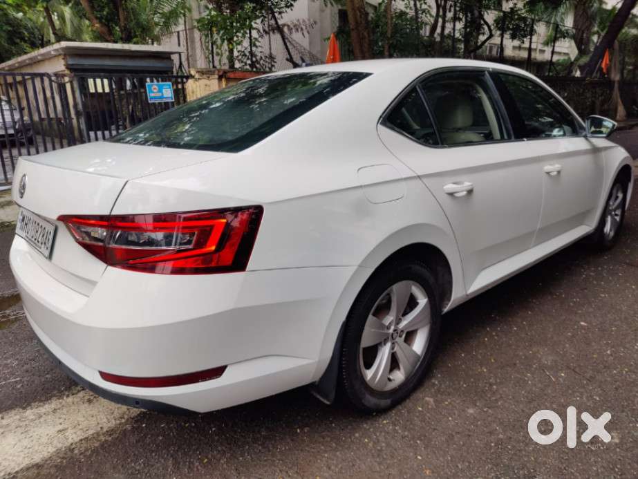 Skoda Superb Style 1.8 Tsi At, 2018, Petrol