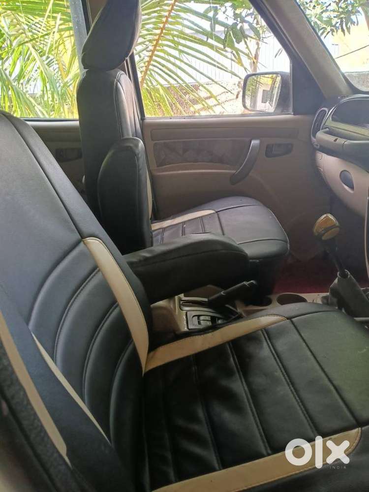 Mahindra Scorpio, 2013