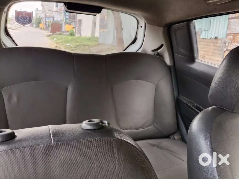 Ac Heater Ok Average 25 Km ,car Is Full Perfect On Drive