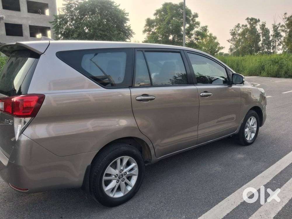 Toyota Innova Crysta 2.8 Gx At, 2016, Diesel
