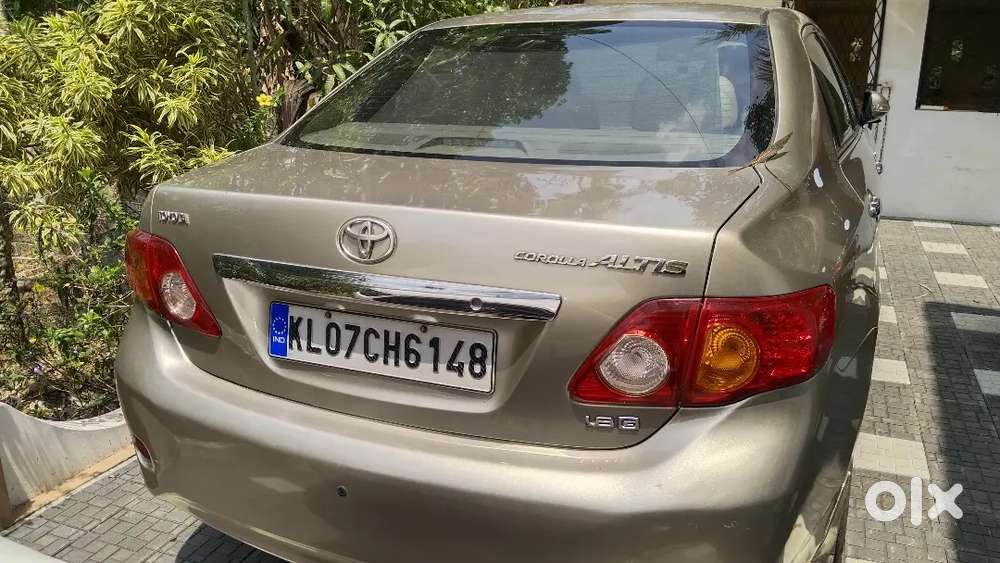 Toyota Corolla Altis 2010