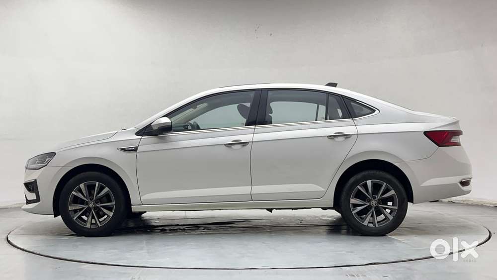 Skoda Slavia Style 1.0l Tsi At, 2022, Petrol