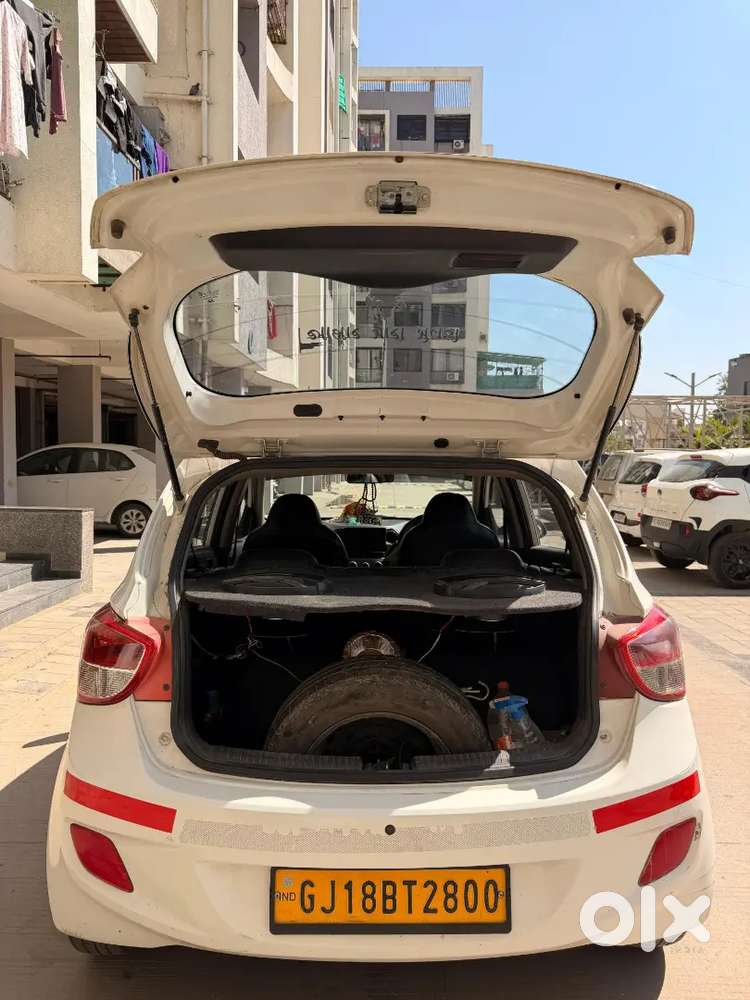 Petrol + Cng One Handedly Use. Prime Car