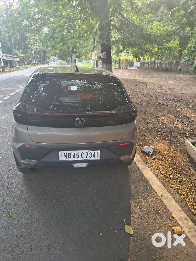 Tata Altroz 2025 Petrol 6800 Km Driven