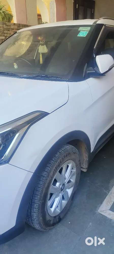 Hyundai Creta With Genuine Service Record