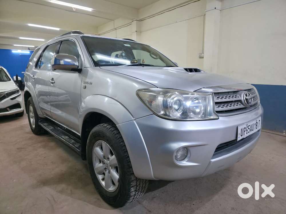 Toyota Fortuner 4x4 Manual Limited Edition, 2010, Diesel
