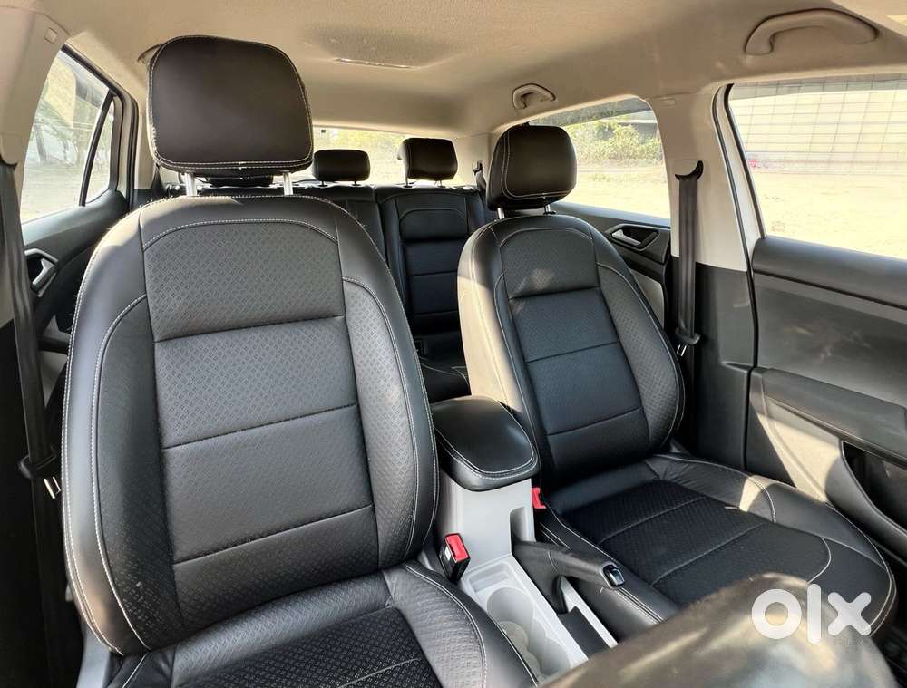 Volkswagen Taigun 1.0 Tsi Highline At, 2022, Petrol