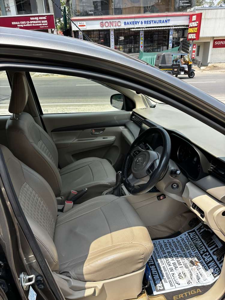 Maruti Suzuki Ertiga Vxi Shvs, 2022, Petrol