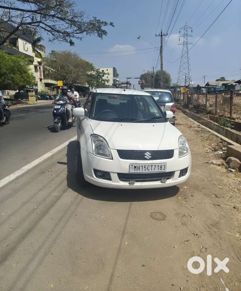 Maruti Suzuki New-gen Swift 2011 With Valid Paper Till 2031