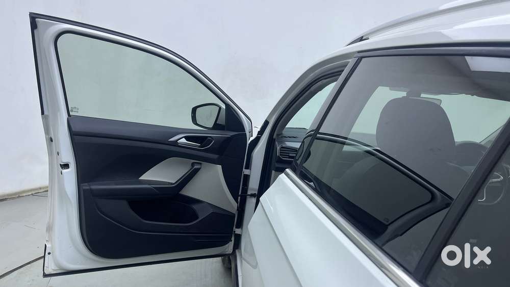 Volkswagen Taigun Topline 1.0 Tsi At (electric Seats), 2022, Petrol