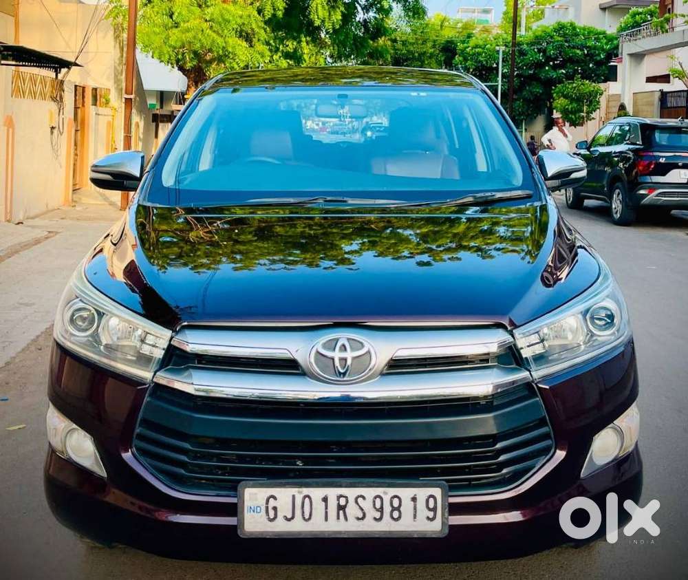 Toyota Innova Crysta 2.8z Automatic, 2016, Diesel